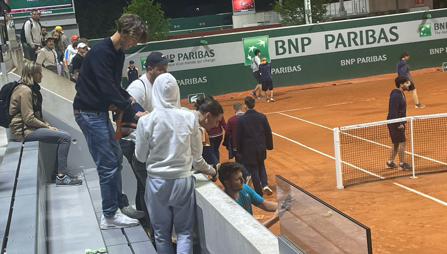 Partizanove pesme na meču Kecmanovića