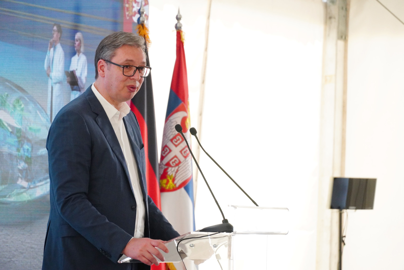 Nemački gigant stigao u Čačak; Vučić položio kamen temeljac: Toliko nam je bilo stalo da dođu FOTO