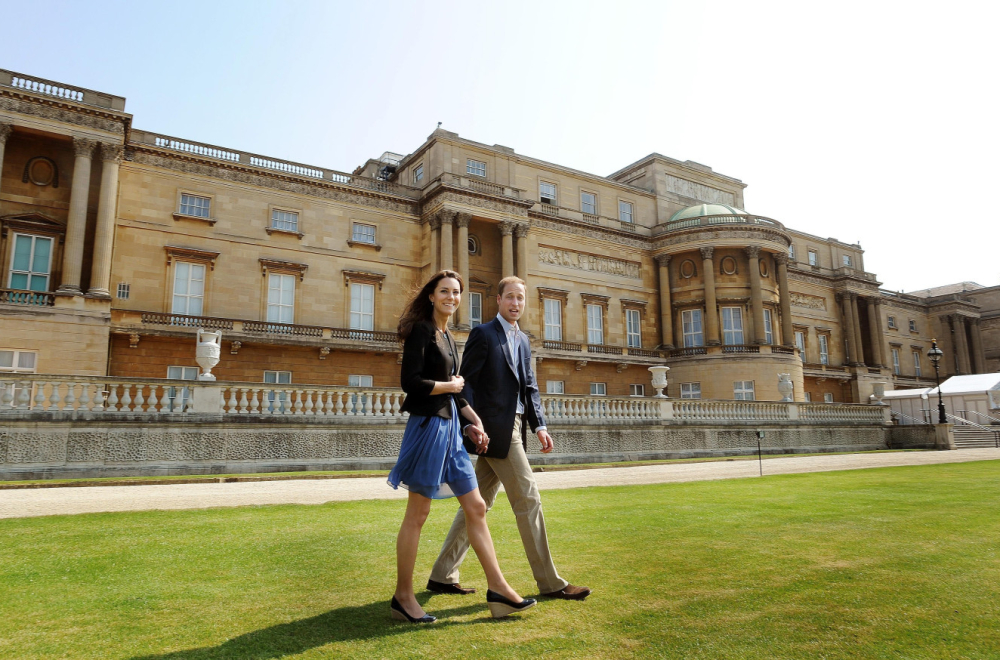 Prizori kraj Bakingemske palate izazivaju jezu