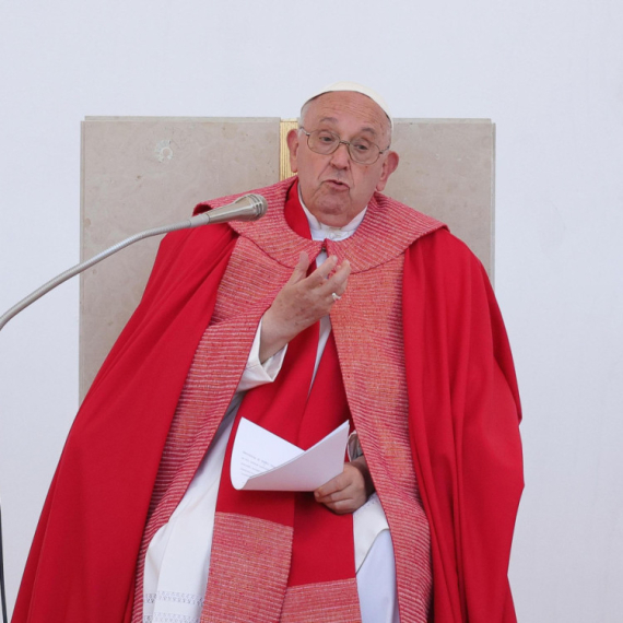 Papa uputio izvinjenje nakon uvrede na račun homoseksualaca