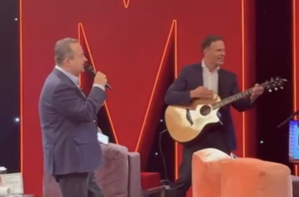 Mali i Dačić zapevali FOTO/VIDEO