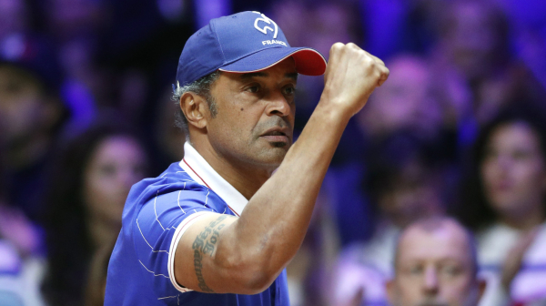 Noa menja Borga na Lejver kupu