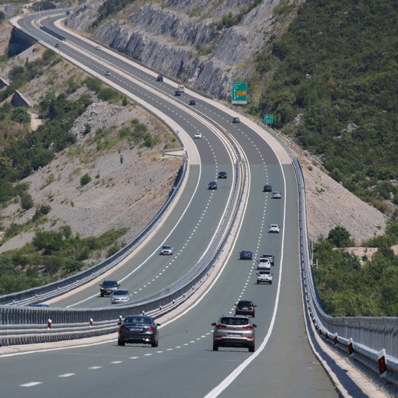 Od kraja juna jednim tagom auto-putem kroz BiH i Hrvatsku