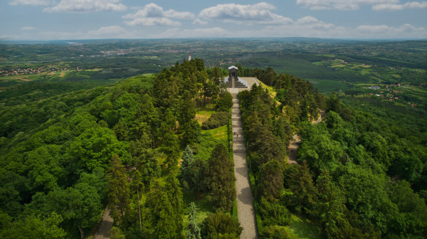 Ovde će svi pohrliti za prvomajske praznike: Tradicionalno najpopularnije destinacije