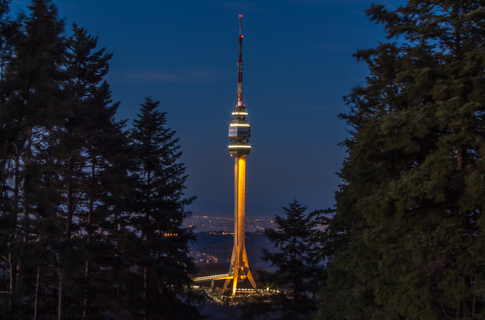Prava bajka na Avali: Novogodišnja manifestacija za mališane, ali i odrasle