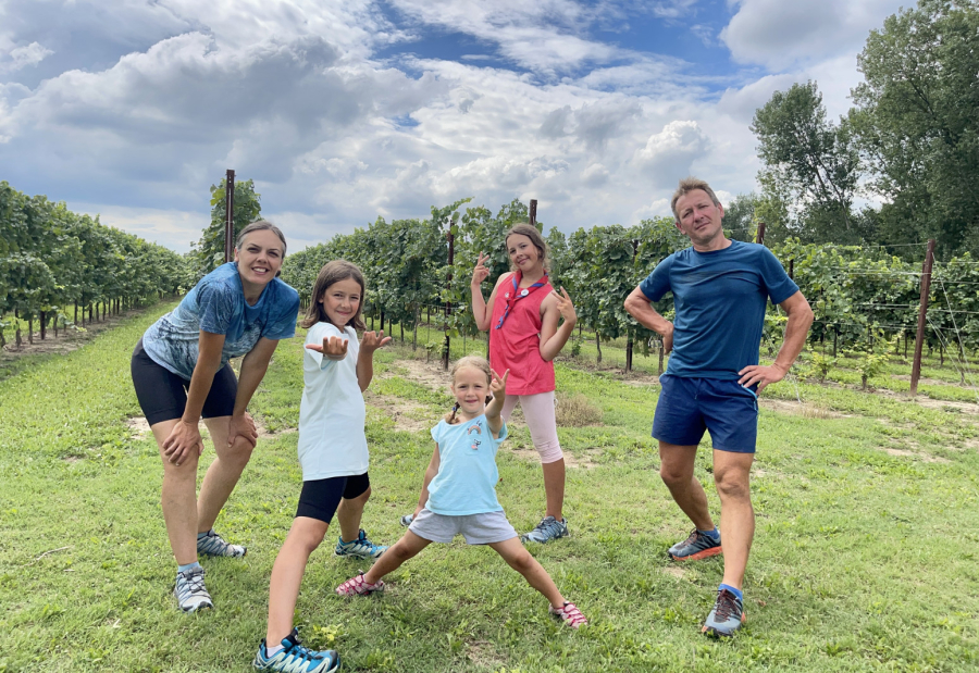 Porodica iz Kovačice biciklima putuje 2.500 km: Ni za život niste dovoljno spremni FOTO