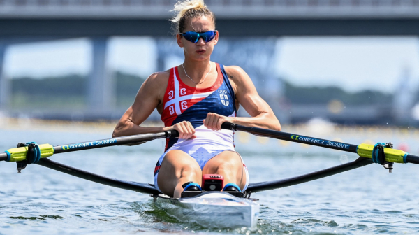 Vlada Srbije nagradila veslače