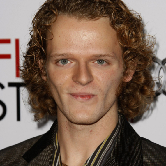 Uhapšen glumac nakon što je silovao i maltretirao devojku: Preti mu doživotna robija