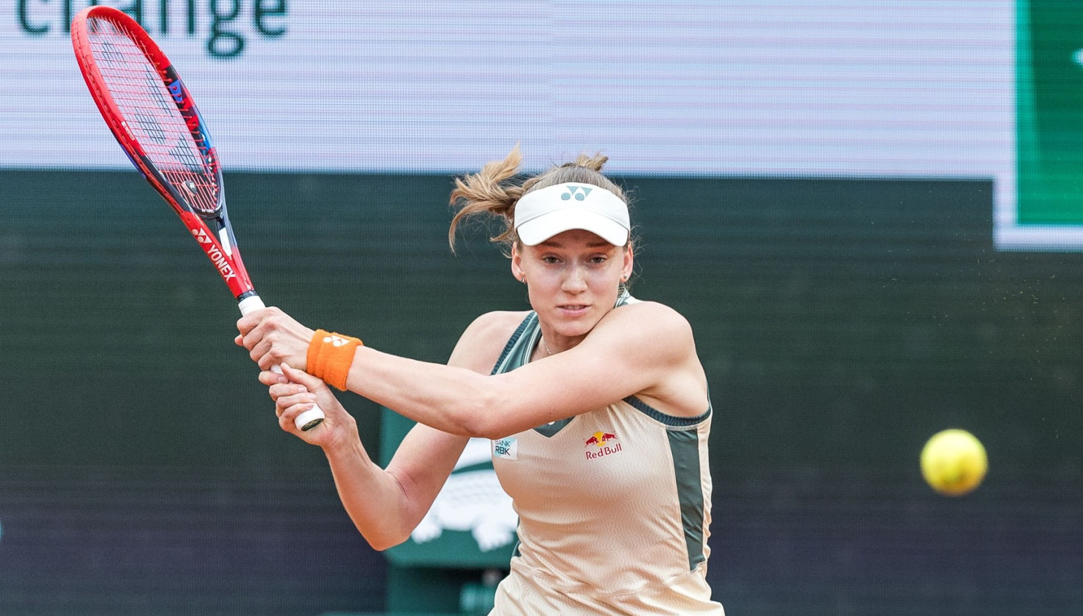 Ribakina i Vondroušova po planu