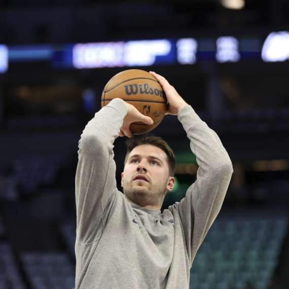 Dončić izbacio Minesotu pa popio pivo sa ocem VIDEO