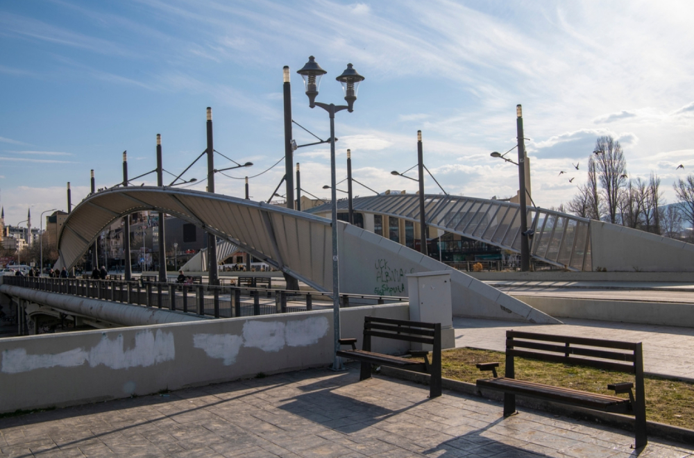 Komandant Kfora: Ostajemo na mostu na Ibru