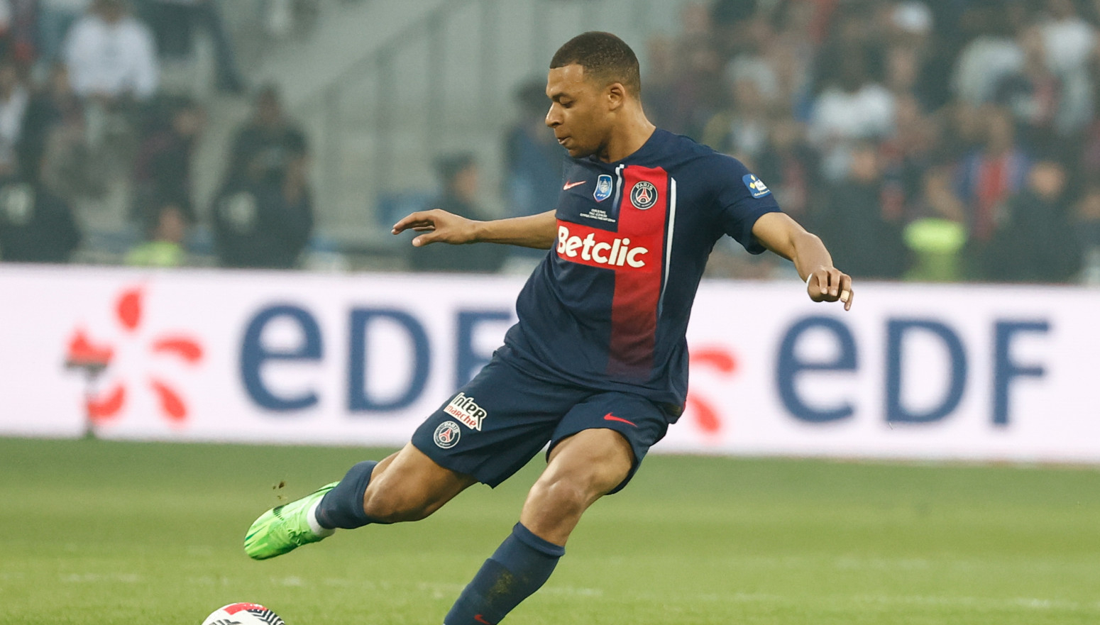 Poznato kada će prelazak Mbapea u Real biti ozvaničen