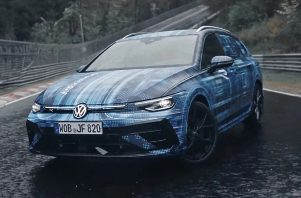 Prvi pogled: Osveženi Golf R u hečbek i karavan varijanti VIDEO