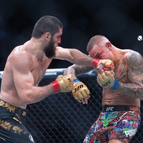 Dagestanci vladaju u UFC – evo šta je Makačev uradio Poarijeu VIDEO