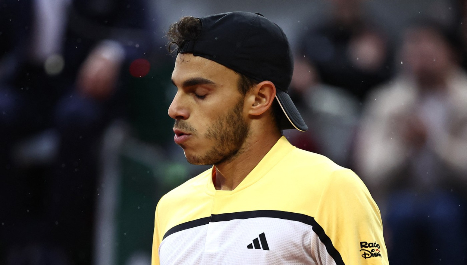 Izašao iz senke mlađeg brata, šamarao taksistu – protiv Đokovića igra prvi put