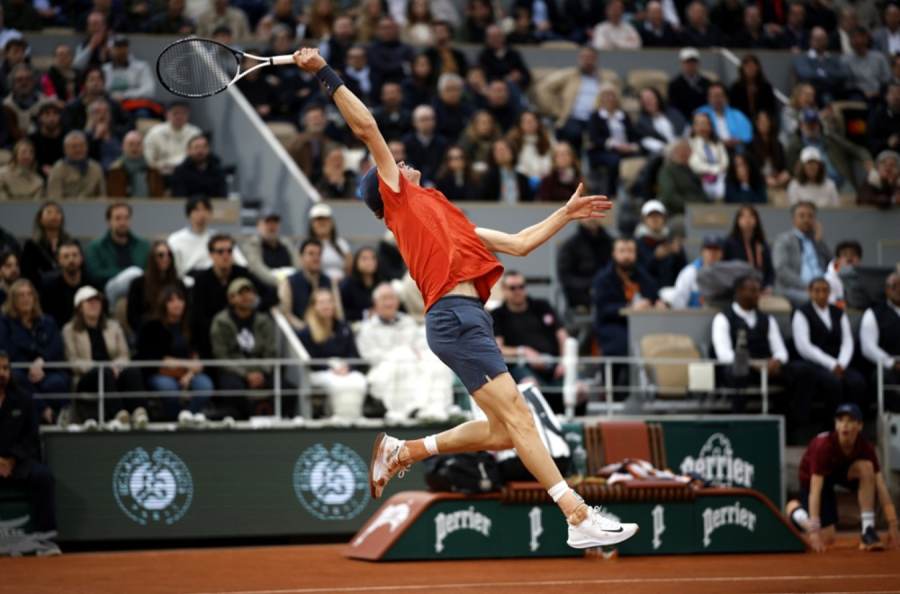 Siner krenuo pod ručnom, pa dodao pun gas