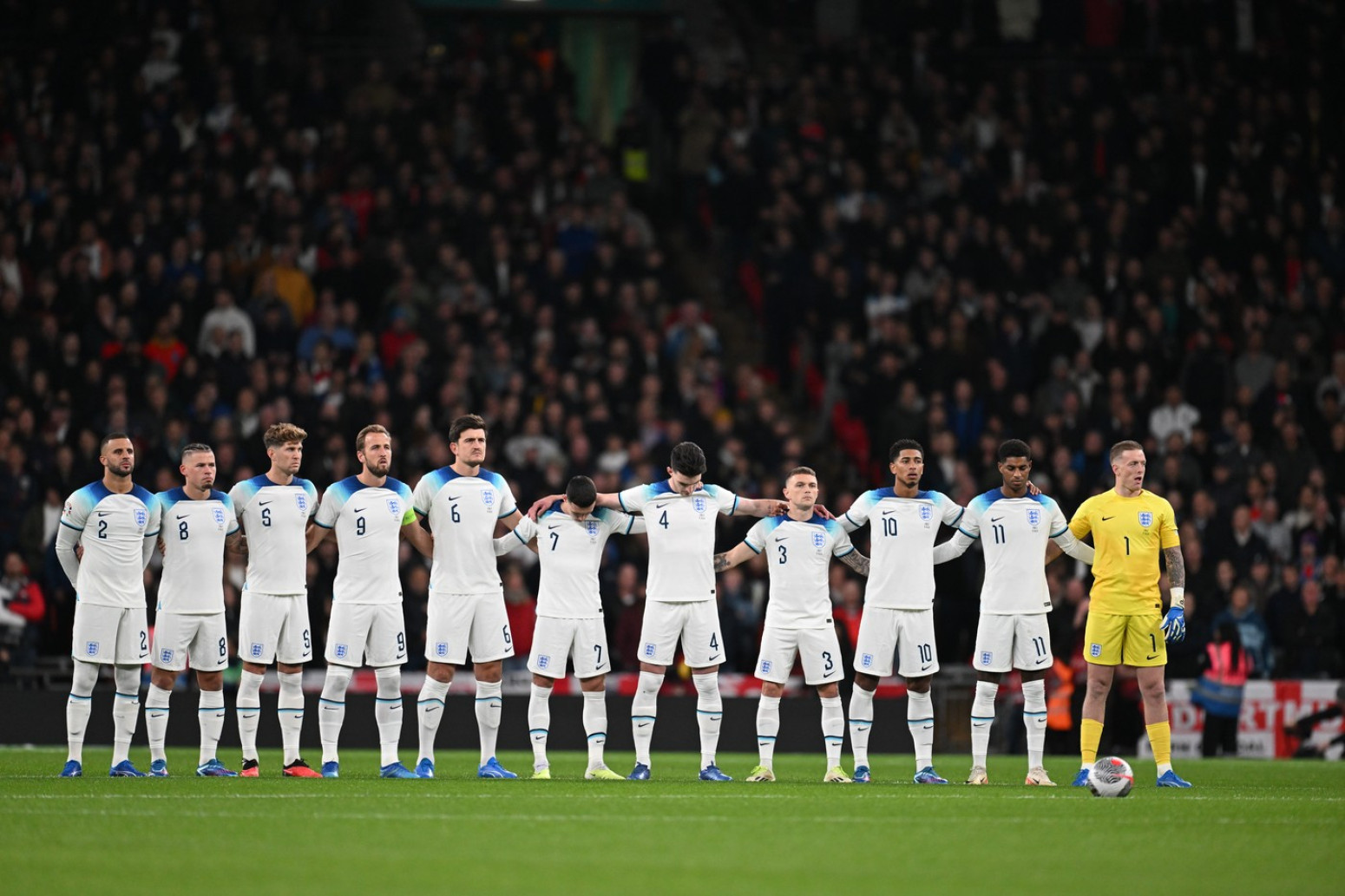 Engleska – svi će moliti za milost