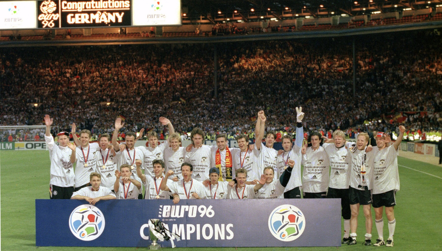 1996 - Fudbal se "vratio kući", ali Nemci odneli titulu "zlatnim golom"