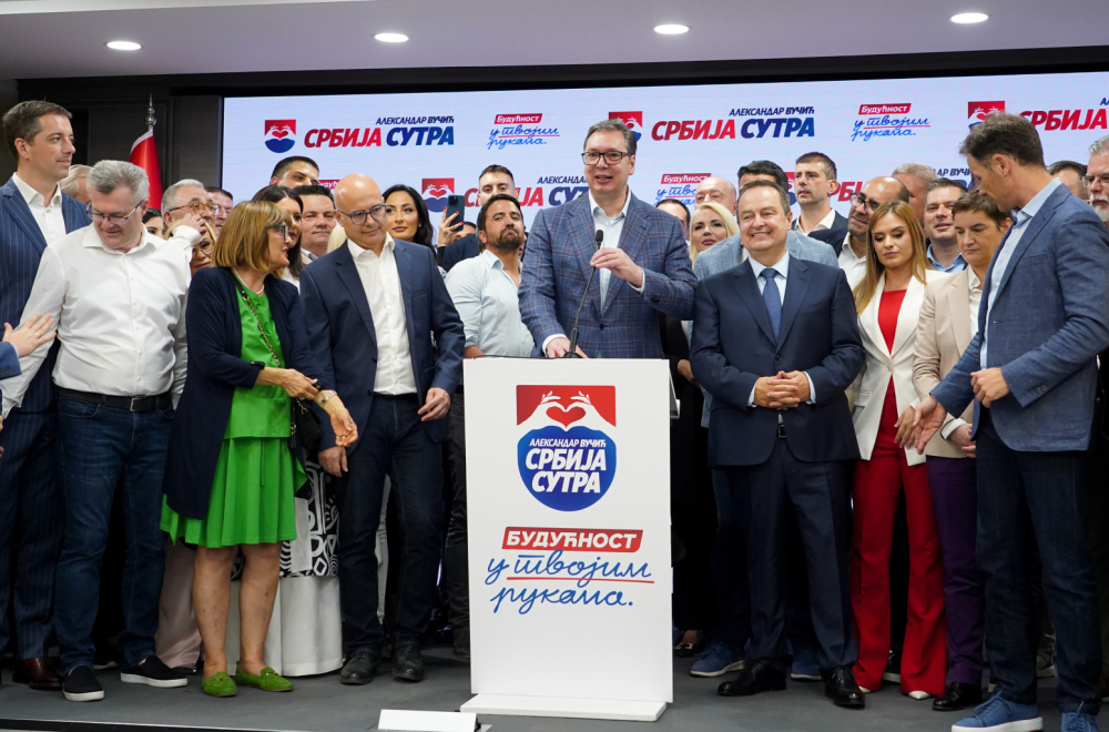 Vučić: "Now instead of 54 mandates, we will have 63, an incredible victory; Thank you, Serbia" PHOTO