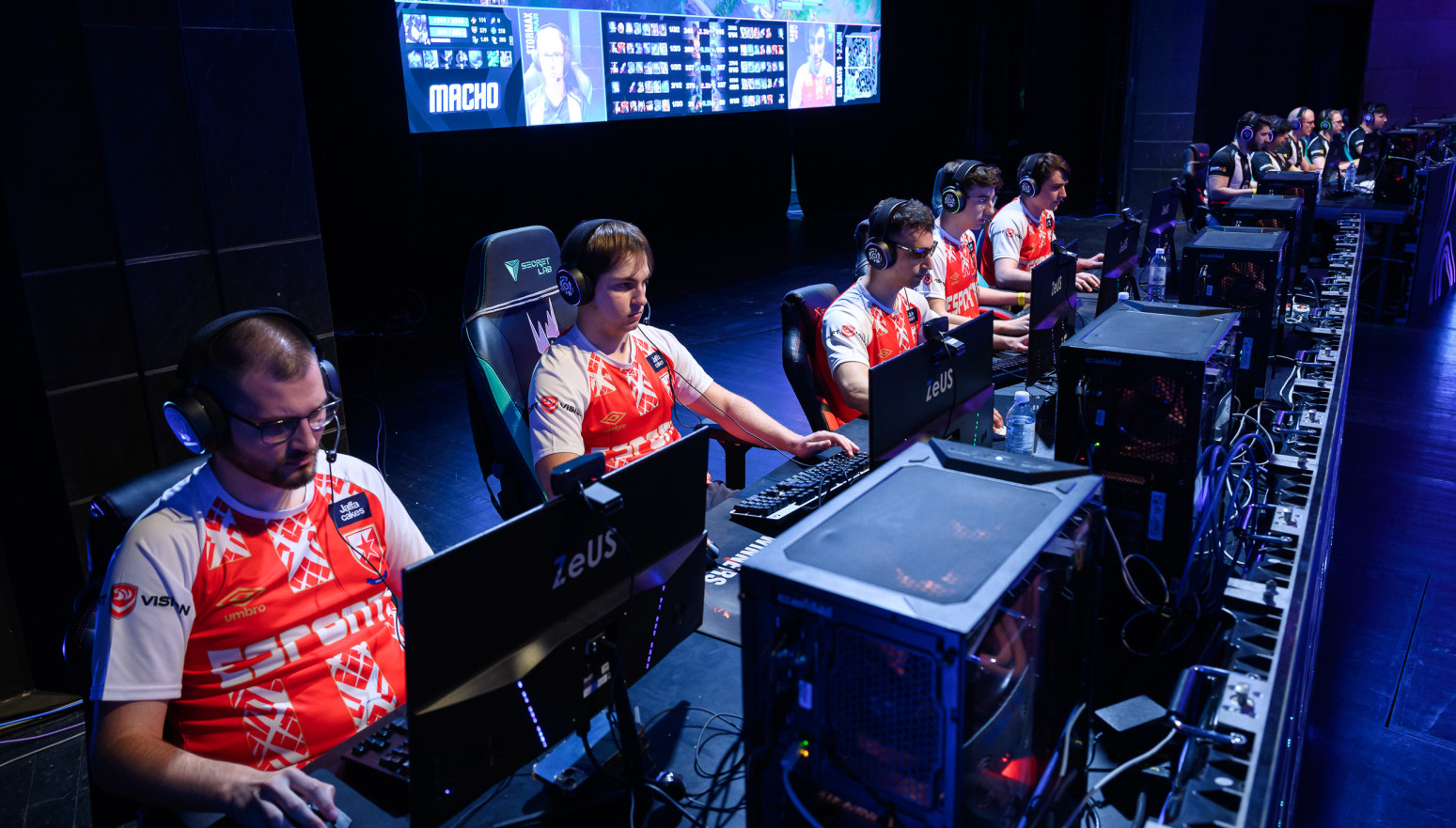 Crvena zvezda Esports predstavlja novi dres u saradnji sa Sport Visionom i Umbrom