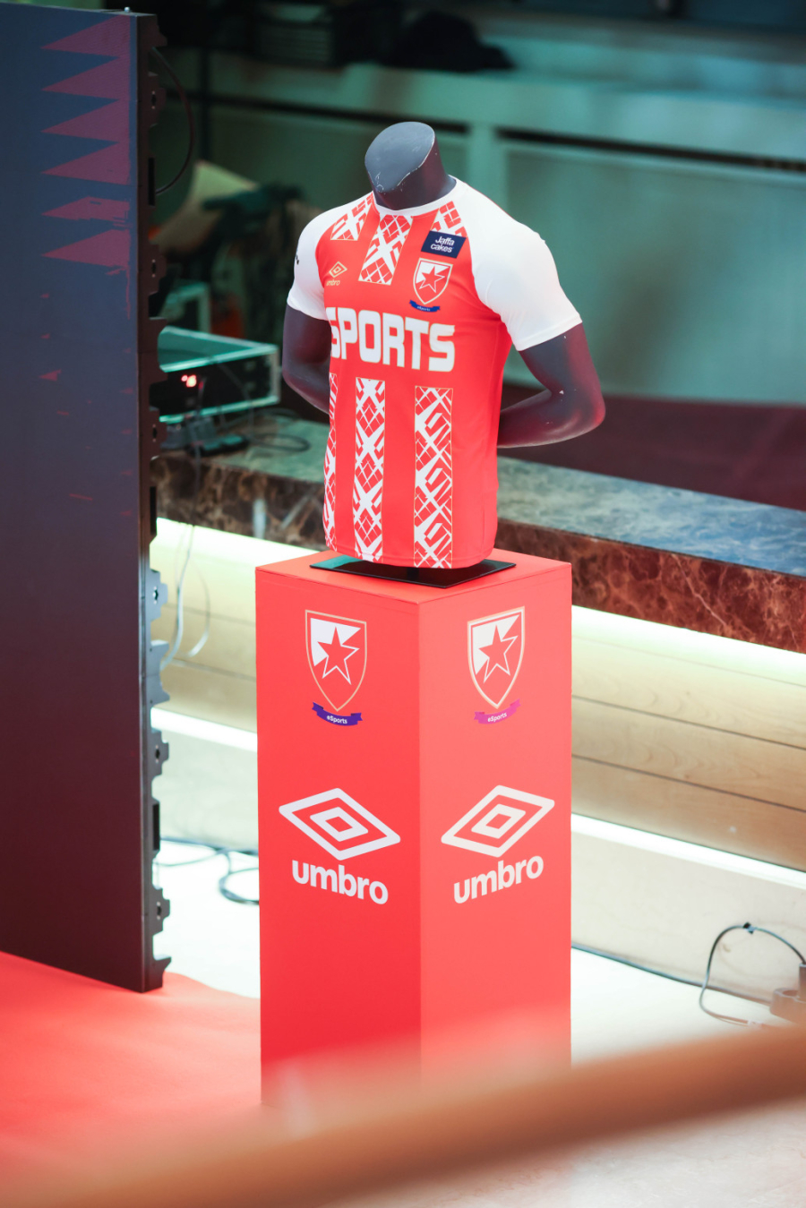 Crvena zvezda Esports predstavlja novi dres u saradnji sa Sport Visionom i Umbrom