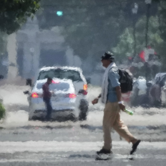 Potpuni haos: Poplave, klizišta, toplotni talas... Broje se mrtvi