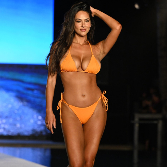 Nova kolekcija kupaćih kostima za leto 2025. šokirala je javnost FOTO