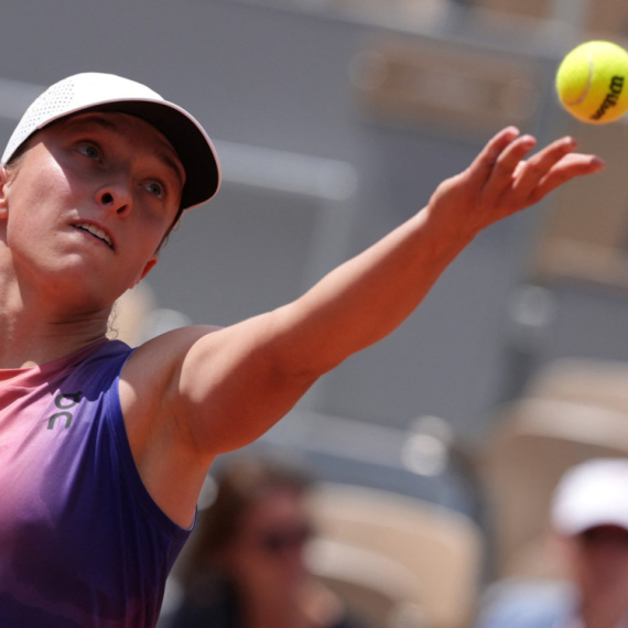 Švjontek "melje" – ponizila šampionku Vimbldona!