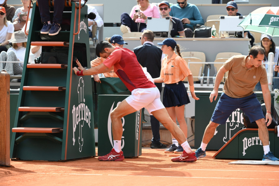 Znajući Novaka, moguće da je igrao sa rupturom