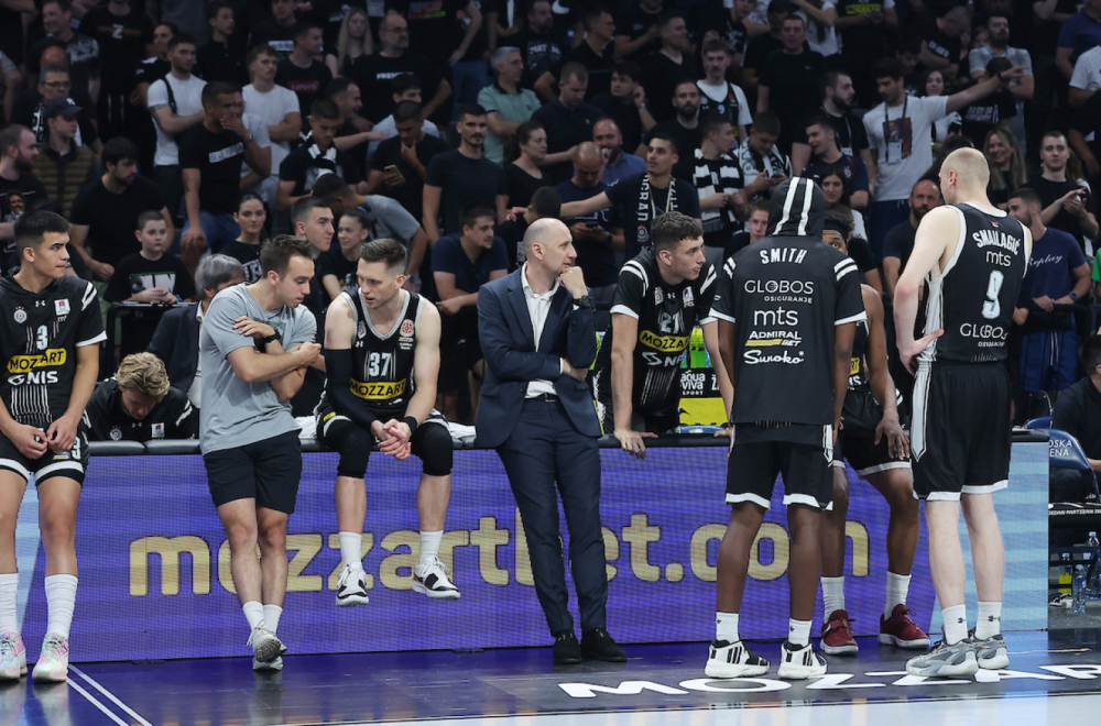 "Nemojte da igrate bez nas!" – Partizan neće da nastavi bez navijača!