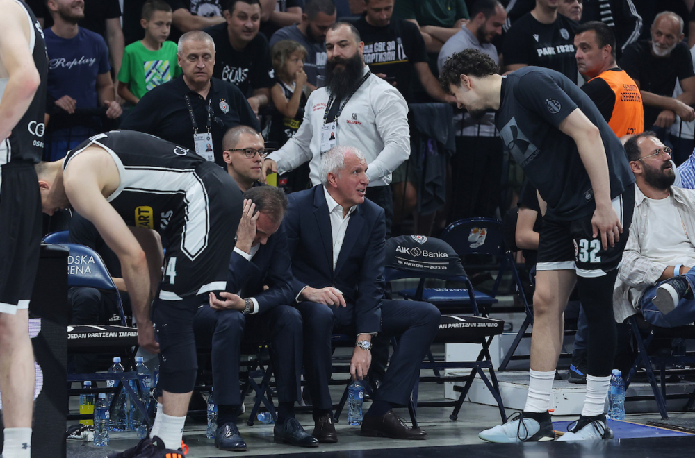 Partizan se prvi oglasio posle prekida FOTO