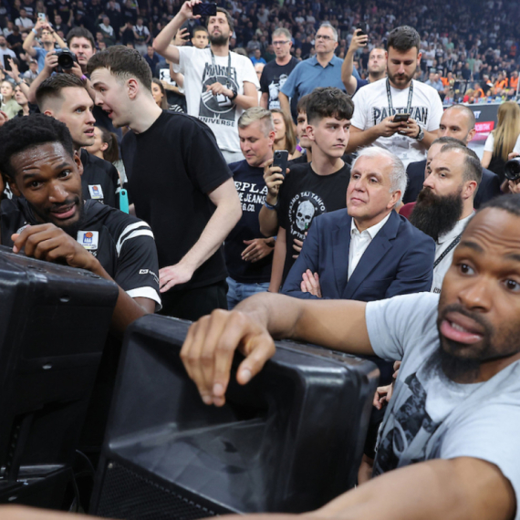 Vođa "grobara" Obradoviću: "Željko, nemoj da izigravamo gospodu!" VIDEO