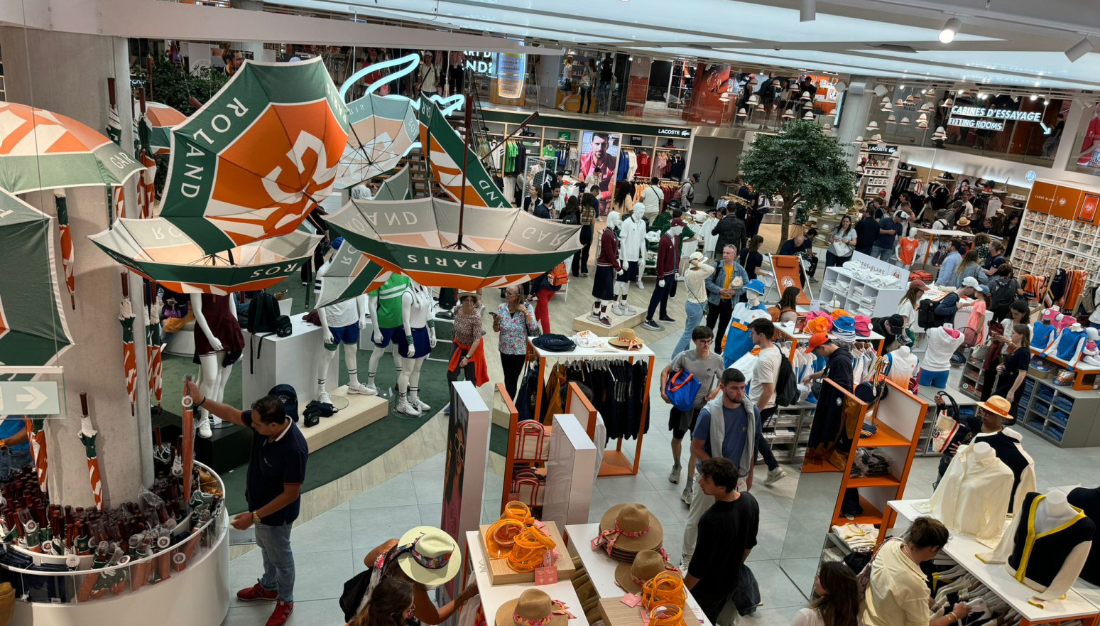 Opljačkan Rolan Garos