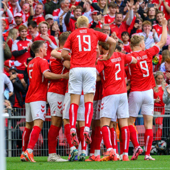 Neće biti lako Srbiji: Danci u euforiji – čvrsta sredina, brutalan napad, ali i njih muči odbrana