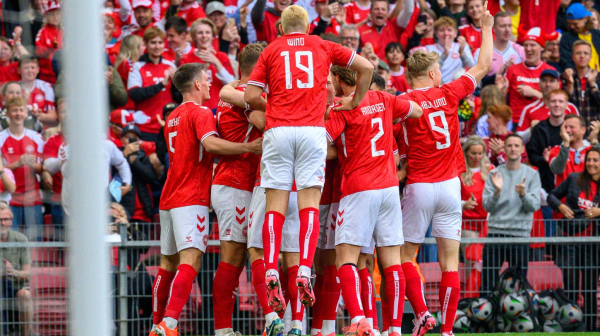 Neće biti lako Srbiji: Danci u euforiji – čvrsta sredina, brutalan napad, ali i njih muči odbrana