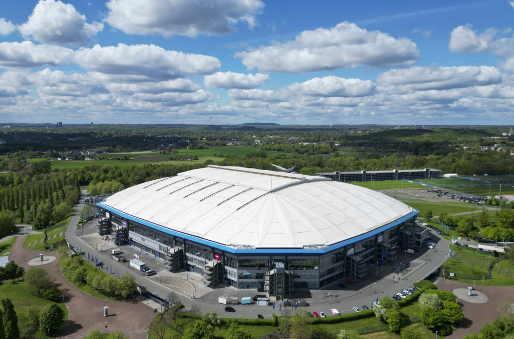 Srbija i Engleska igraju na stadionu koji se napaja pivom