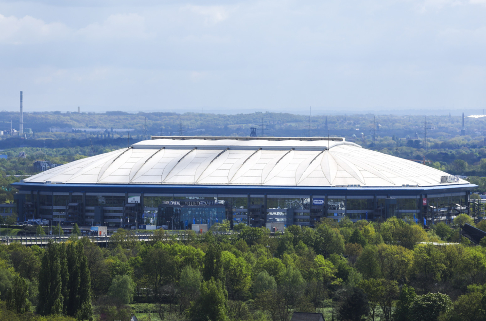 Srbija i Engleska igraju na stadionu koji se napaja pivom