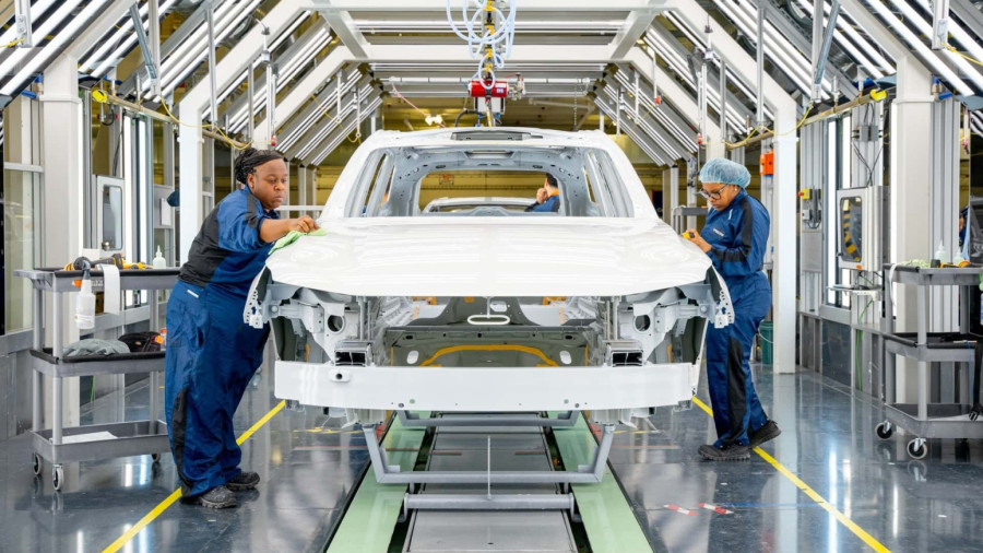 Najzad! Zakotrljao se Volvo EX90 FOTO