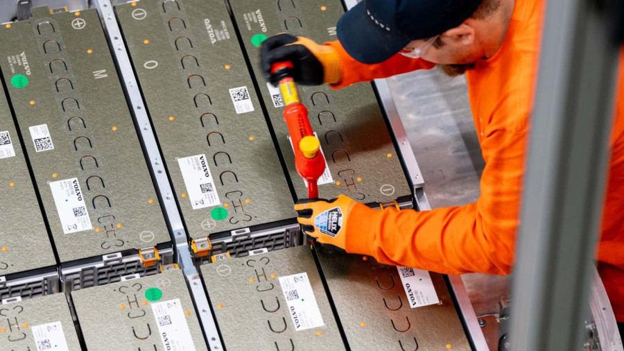 Najzad! Zakotrljao se Volvo EX90 FOTO