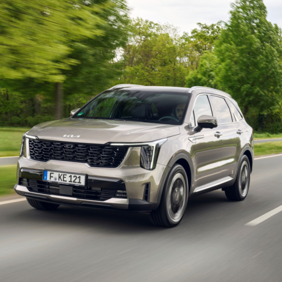 Novi Kia Sorento: Elektrifikovan, osvežen i spreman za put! FOTO