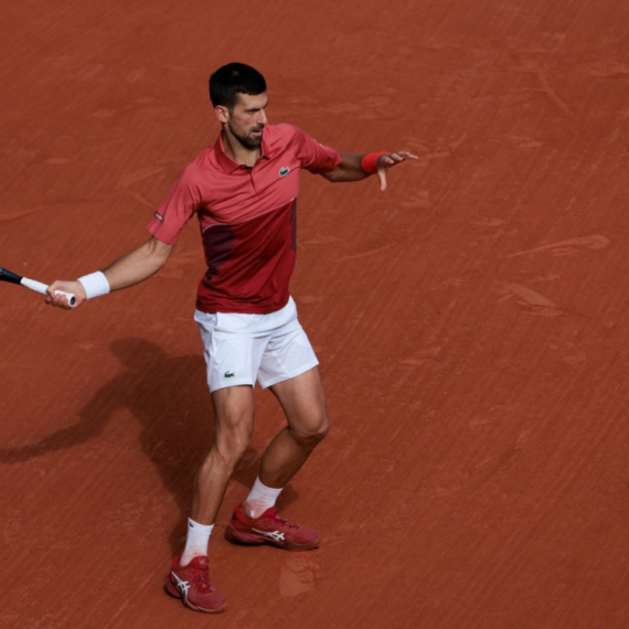 Teniski svet se ujedinio: Ozdravi brzo, Nole