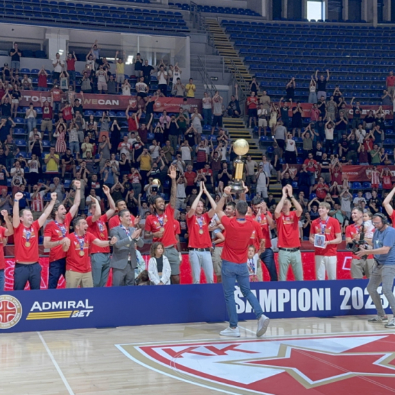 Zvezda podigla pehar u "Pioniru" FOTO/VIDEO