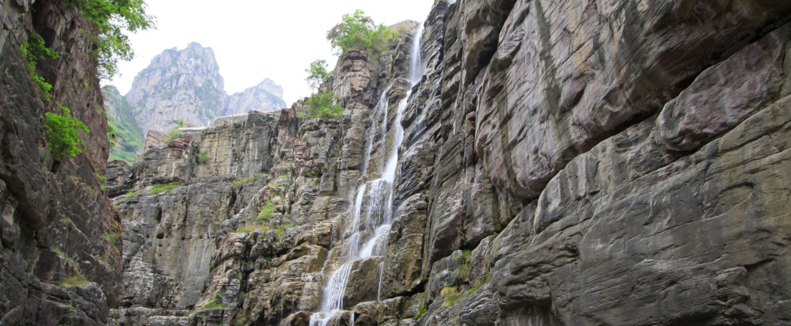 Ovu atrakciju obilazi hiljade turista, a iza svega stoji velika obmana VIDEO