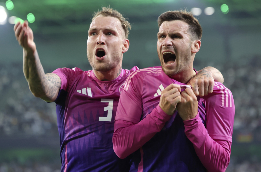 Nemci slavili pred Euro – Grosova "strela" za slom Grka u 89'