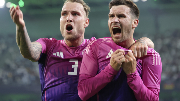 Nemci slavili pred Euro – Grosova "strela" za slom Grka u 89'