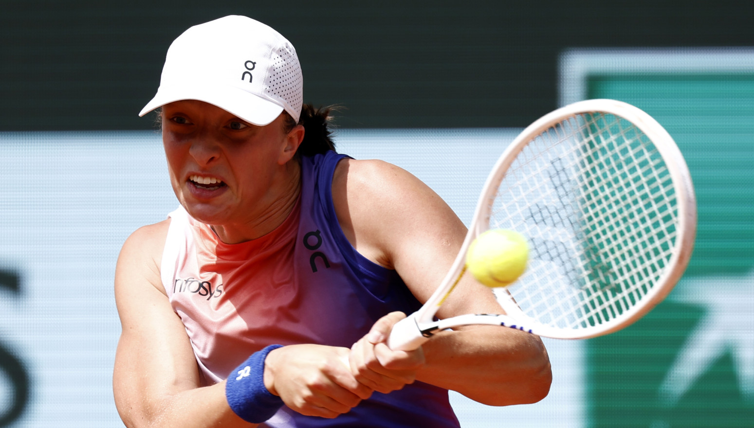 Sat vremena, dovoljno je – Švjontek je kraljica Pariza!