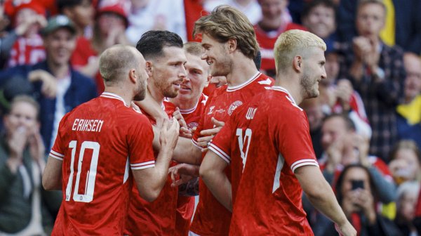 Danski fudbaleri za primer – odbili povišicu da bi fudbalerke više dobijale