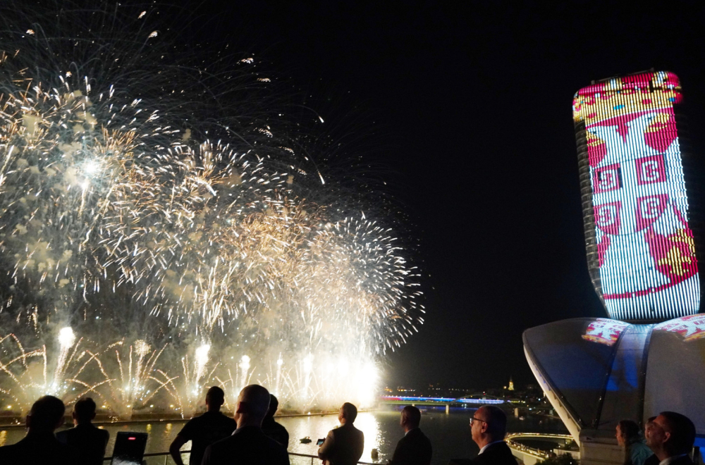 Doneta istorijska odluka; Vučić: Postignut dogovor o srpskom jedinstvu; Spektakularan prizor FOTO/VIDEO