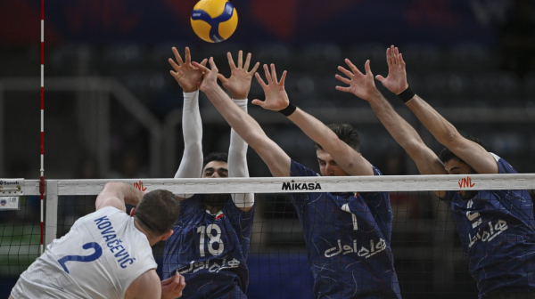 Novi poraz odbojkaša Srbije za korak dalje od OI