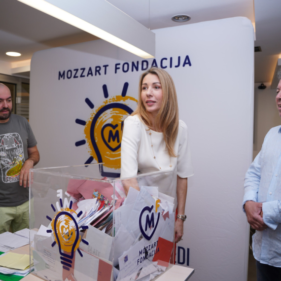 Fiat Hibrid ide u Kotež! Evo ko su dobitnici nagrada u takmičenju "Struju štedi da humanost više vredi"